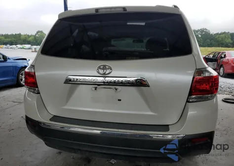 2012 Toyota Highlander Base z USA, uszkodzony, nr VIN 5TDZK3EH5CS063050